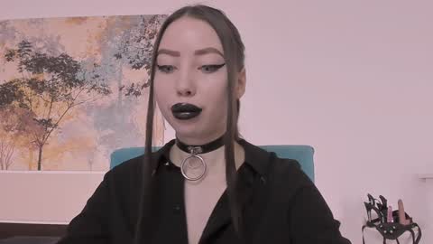 Anny online show from 5, 12, 2024