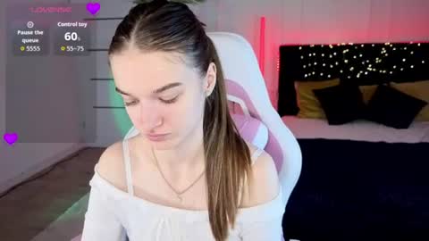 Snapshot of ann_woood chatting on 8, 7, 2026 ann_woood online show from 8, 7, 2026