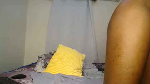 Snapshot of anna_kinky1 chatting on 19, 10, 2025 anna kinky1 online show from 19, 10, 2025