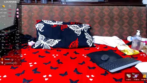 Snapshot of anna_lwice chatting on 8, 9, 2025 Ana online show from 8, 9, 2025