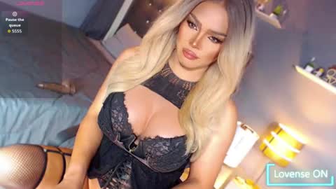 Snapshot of anna_mclaine chatting on 22, 4, 2026 Miss Anna online show from 22, 4, 2026