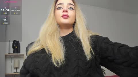 Snapshot of anna_nickol chatting on 25, 12, 2024 Anna online show from 25, 12, 2024