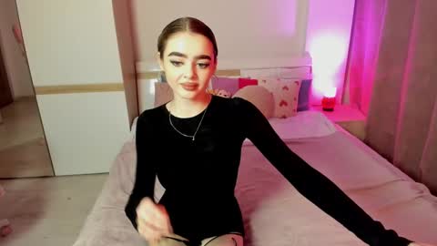Snapshot of anna_nickol chatting on 4, 2, 2025 Anna online show from 4, 2, 2025