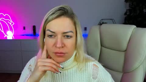 Snapshot of anna_snow9 chatting on 22, 10, 2025 anna_snow9 online show from 22, 10, 2025