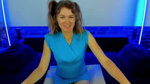 Snapshot of annabel_xxx chatting on 11, 10, 2025 Annabel online show from 11, 10, 2025