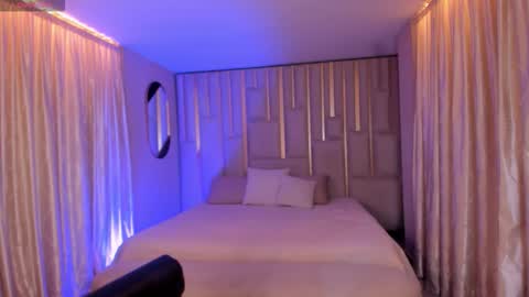 Snapshot of annahoffman_ chatting on 27, 10, 2025 annahoffman_ online show from 27, 10, 2025