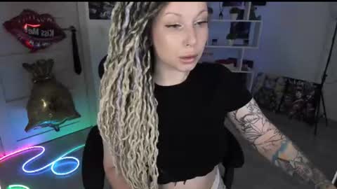 Snapshot of annanebula chatting on 8, 7, 2026 Anna online show from 8, 7, 2026
