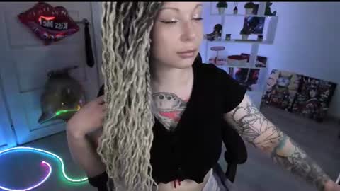 Snapshot of annanebula chatting on 27, 7, 2026 Anna online show from 27, 7, 2026