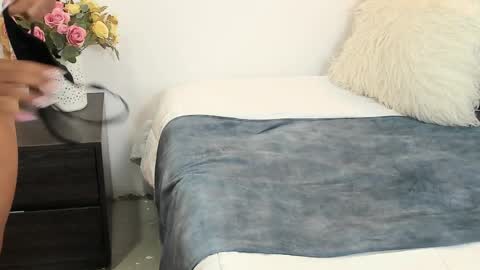 Anna Rosse online show from 4, 4, 2026