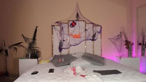 Anna online show from 2, 11, 2025