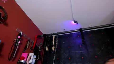 Snapshot of annavi_ chatting on 4, 7, 2026 Annavi online show from 4, 7, 2026
