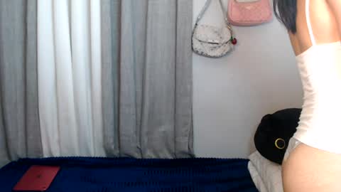 anne_chanelx online show from 17, 7, 2026