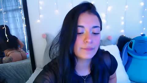 Snapshot of anne_lennon_ chatting on 7, 1, 2026 Anne online show from 7, 1, 2026