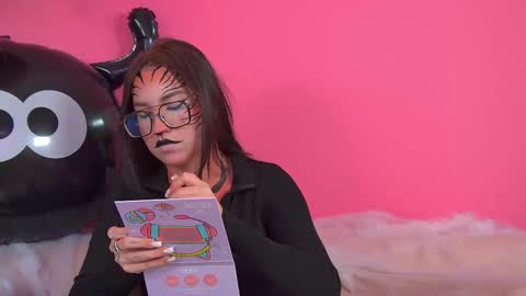 Anne online show from 25, 10, 2025