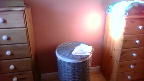 annecharlie online show from 4, 10, 2025