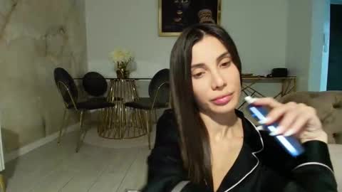 Snapshot of annehotxxx chatting on 7, 4, 2026 AnneHotxxx online show from 7, 4, 2026