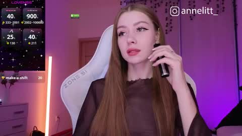 Snapshot of annelitt chatting on 19, 12, 2025 annelitt online show from 19, 12, 2025