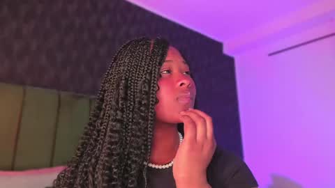 Snapshot of anneth__m chatting on 4, 12, 2024 Anneth online show from 4, 12, 2024