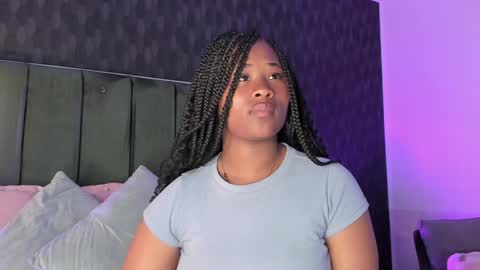 Snapshot of anneth__m chatting on 14, 12, 2024 Anneth online show from 14, 12, 2024