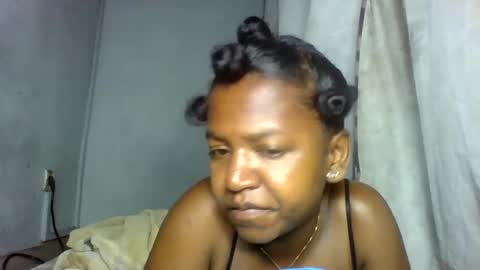 Snapshot of annick98 chatting on 15, 2, 2026 annick98 online show from 15, 2, 2026