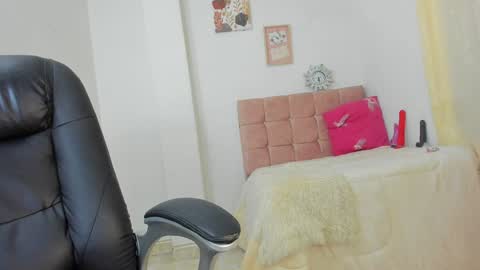 Anna online show from 17, 1, 2025