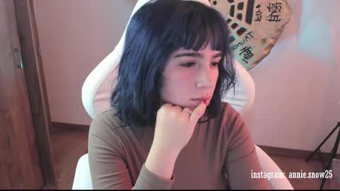 JEANNE no olvides seguirme dont forget follow me  uu online show from 20, 2, 2025