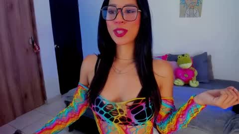 AnnieBlu3 online show from 23, 2, 2025