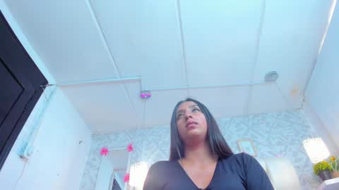 Snapshot of anniee_love_ chatting on 3, 2, 2025 Anto online show from 3, 2, 2025