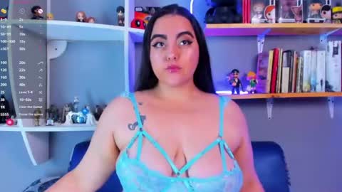 Annie Sweet Cherry online show from 21, 6, 2026
