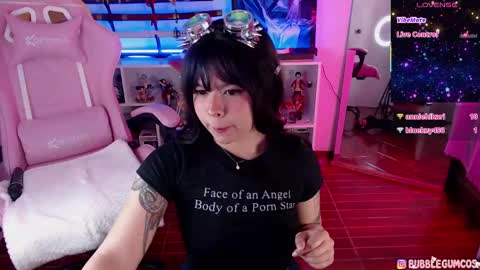 Snapshot of anniehikarii chatting on 6, 10, 2025 Annie online show from 6, 10, 2025