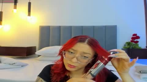 Annie online show from 27, 11, 2025