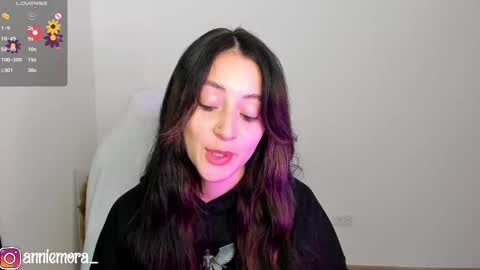 Annie online show from 23, 2, 2025