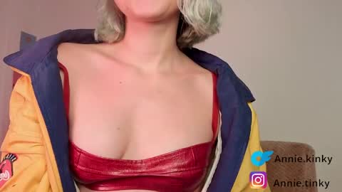 annietinky online show from 6, 4, 2026