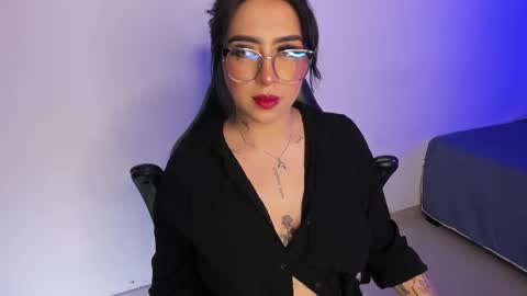 Snapshot of annikamerliahh_ chatting on 24, 9, 2025 Annika online show from 24, 9, 2025