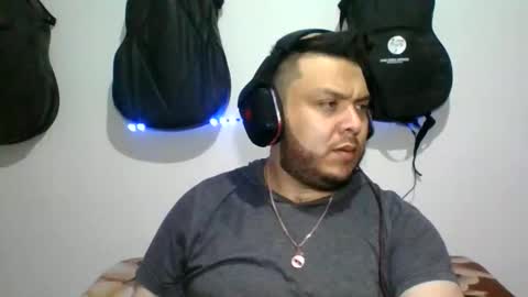 Snapshot of annubixxx69 chatting on 21, 10, 2025 lion kennedy independent model moderator online show from 21, 10, 2025