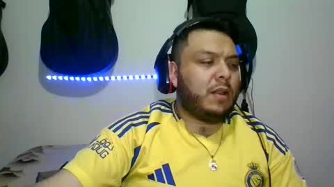 Snapshot of annubixxx69 chatting on 25, 10, 2025 lion kennedy independent model moderator online show from 25, 10, 2025