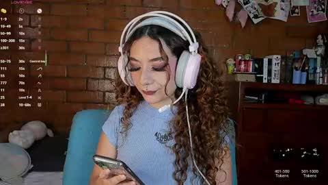 Snapshot of annycolin chatting on 4, 6, 2026 Anny IG online show from 4, 6, 2026