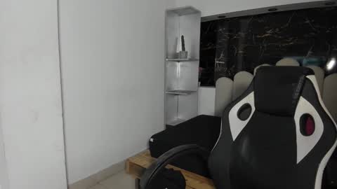 Anny online show from 13, 1, 2026