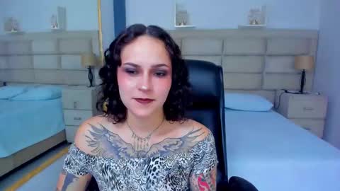 AnnyT online show from 15, 10, 2025