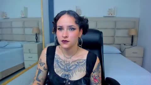 AnnyT online show from 17, 10, 2025