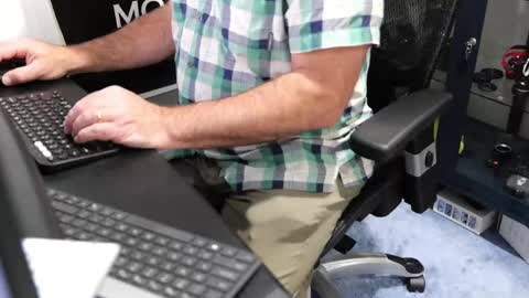 Snapshot of anonycock7 chatting on 20, 10, 2025 D online show from 20, 10, 2025