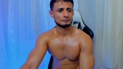 Snapshot of anthony_lewis_ chatting on 14, 11, 2025 Adonys Creeb online show from 14, 11, 2025