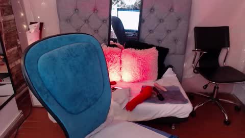 Snapshot of antolyh_c chatting on 14, 3, 2026 antolyh_c online show from 14, 3, 2026