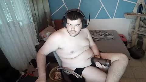 Snapshot of anton32556 chatting on 25, 11, 2025 i love jeans and boots squirt online show from 25, 11, 2025