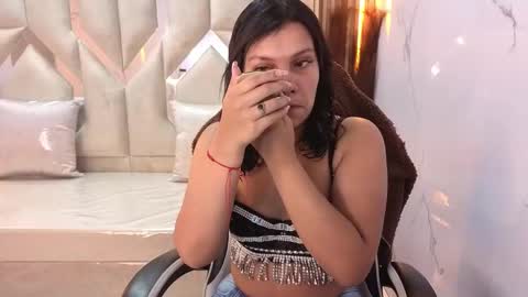 Antonela online show from 28, 11, 2025