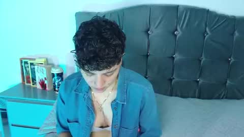 Snapshot of antonella_cruz02 chatting on 14, 7, 2026 anto ford02 online show from 14, 7, 2026