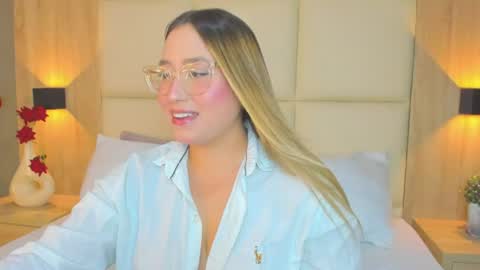 Snapshot of antonella_cutie_ chatting on 14, 7, 2026 A N T O N E L L A online show from 14, 7, 2026