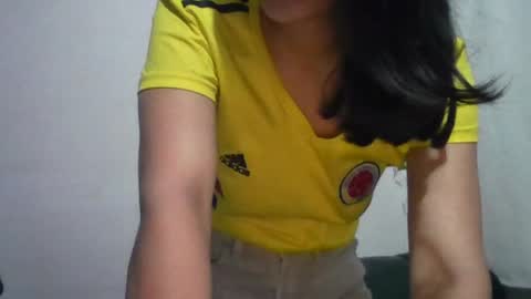Snapshot of antonella_gomez22 chatting on 4, 7, 2026 Antonella online show from 4, 7, 2026
