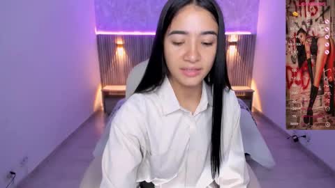 Snapshot of antonella_grayy chatting on 5, 3, 2025 Antonella Grayy online show from 5, 3, 2025