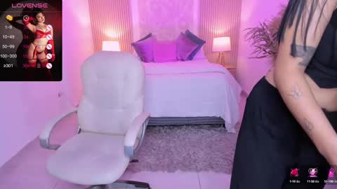 Snapshot of antonella_grayy chatting on 18, 9, 2025 Antonella Grayy online show from 18, 9, 2025